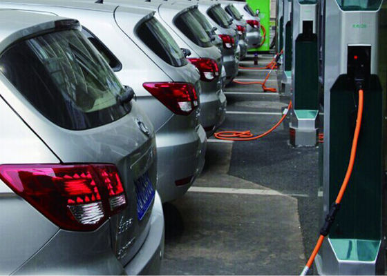 আউটডোর আইএসও 900001 চার্জ পাইল ডিজিটাল সাইনেজ 70 ইঞ্চি ডিডিডাব্লিউ-এডি 7001 এস শক্তি কার জন্য 2500 নিট