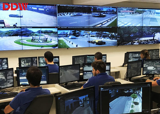 9 স্ক্রিন ভিডিও ওয়াল ডিসপ্লে সিস্টেম / রিমোট কন্ট্রোল রুম প্রদর্শন করে